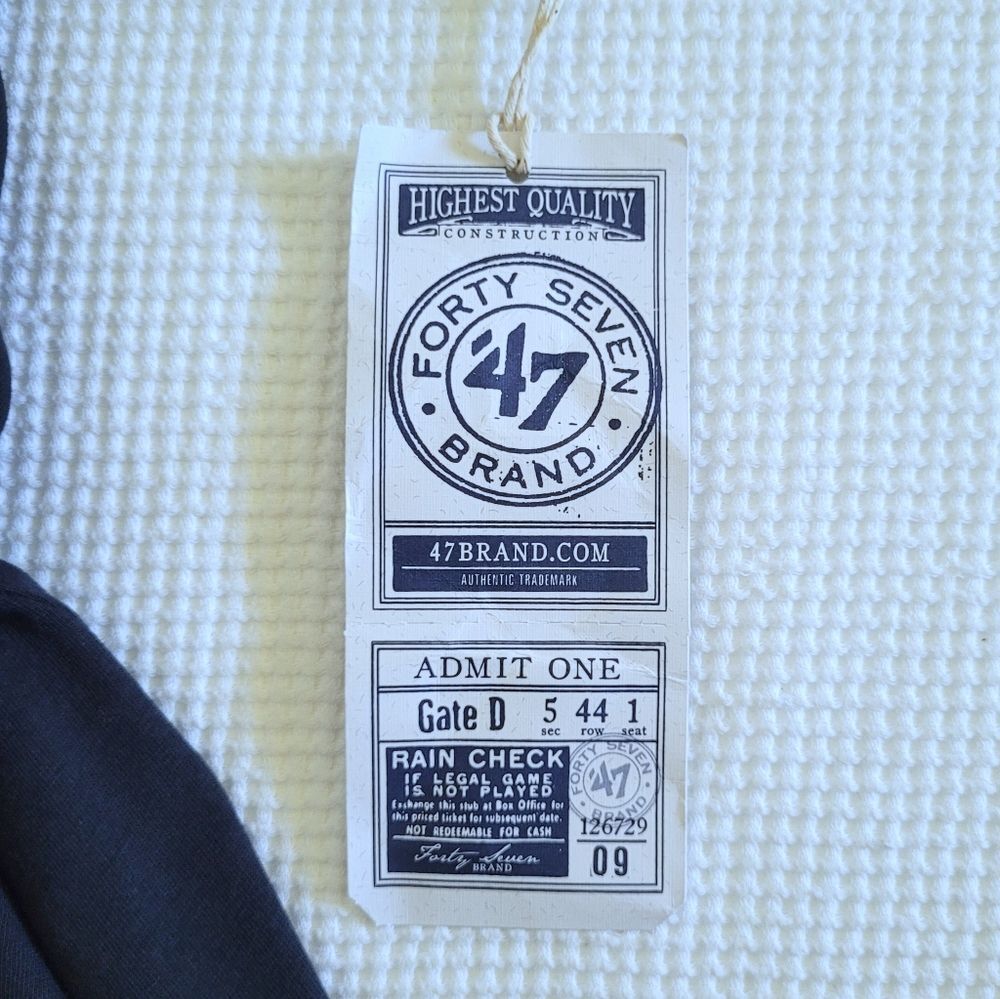 Forty Seven4️⃣7️⃣ Brand St. Louis Cardinals Tee👕 - NWT - Picture 7 of 13